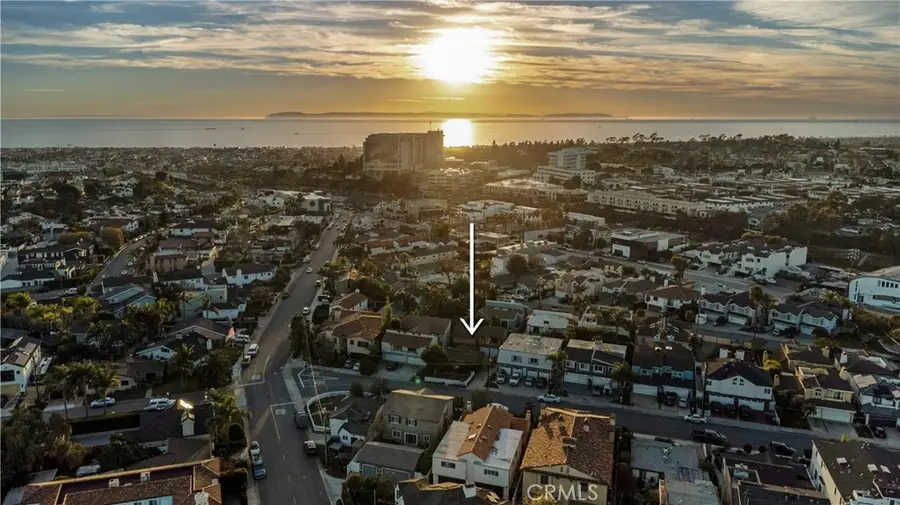 3209 Clay, Newport Beach, CA 92663 - #3