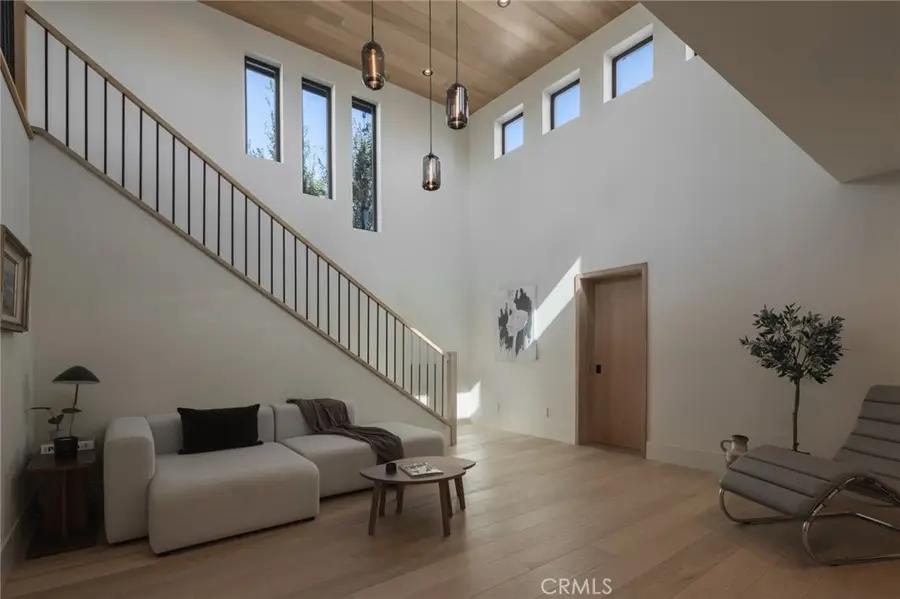 2212 Cliff Drive, Newport Beach, CA 92663 - Image #3