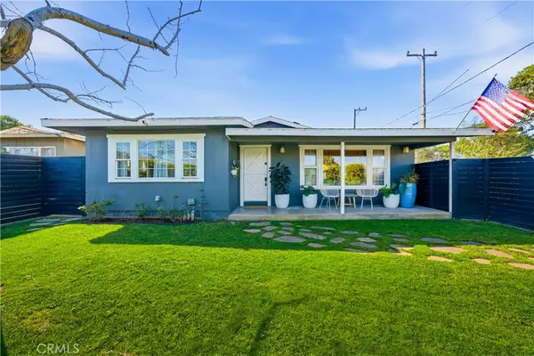 1953 Maple, Costa Mesa, CA 92627