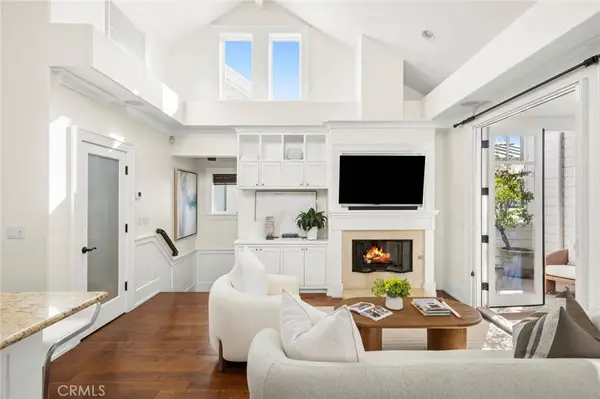 516 Poinsettia Avenue #B, Corona Del Mar, CA 92625