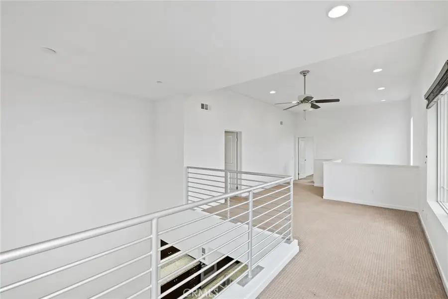 555 Rockefeller, Irvine, CA 92612 - #3