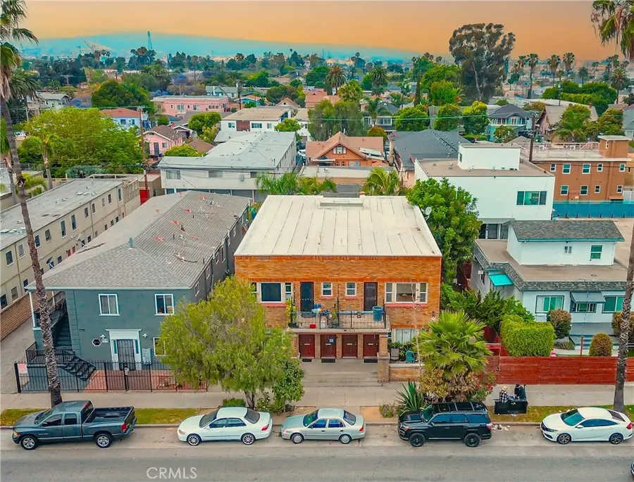 1027 Pacific Ave, Long Beach, CA 90813 - #2