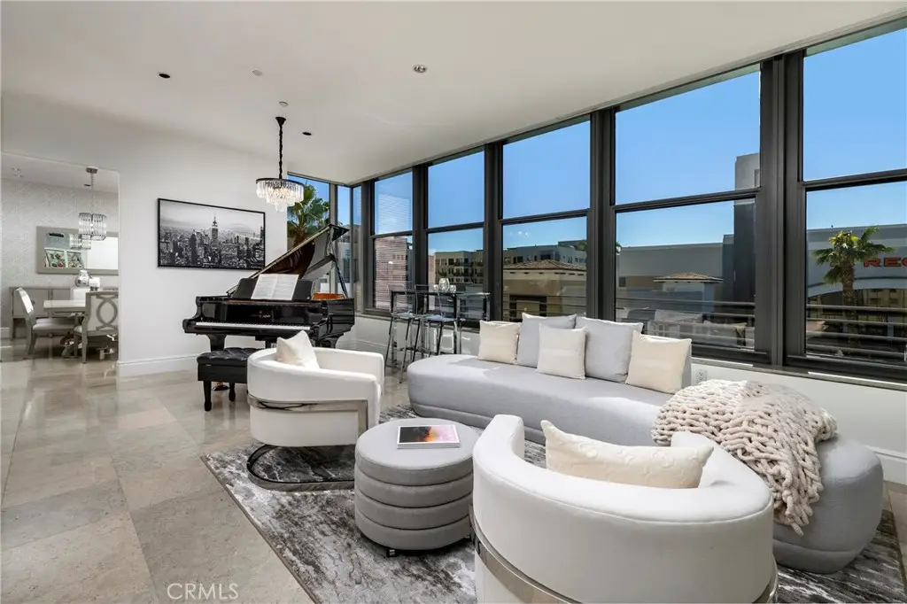 345 E Colorado Boulevard #404, Pasadena, CA 91101 - #1