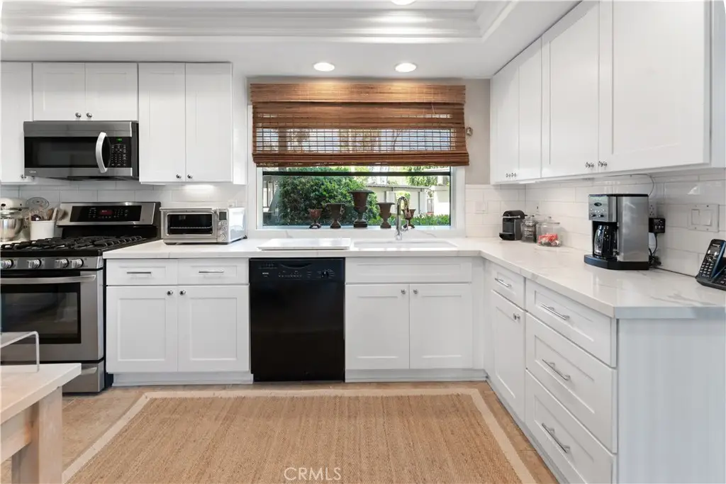 1 Cerrito, Irvine, CA 92612 - #1