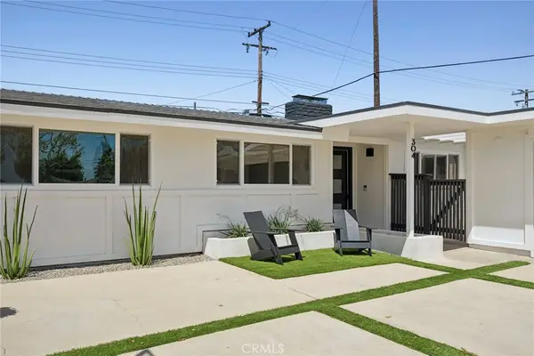 304 Hanover, Costa Mesa, CA 92626