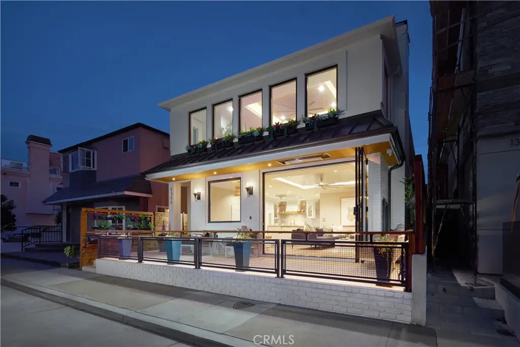 1311 W Bay Avenue, Newport Beach, CA 92661 - #1