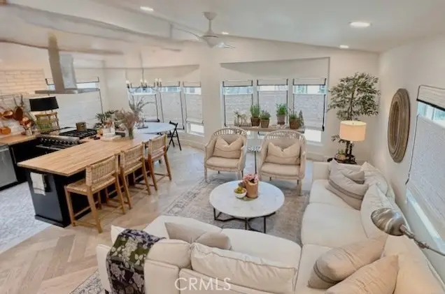 250 Mayflower, Newport Beach, CA 92660 - #1