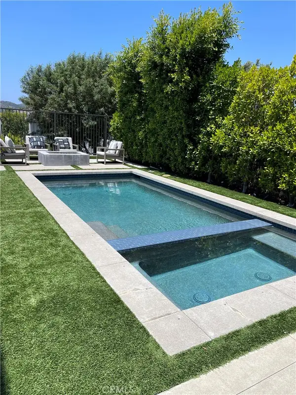 15 Granja Court, Rancho Mission Viejo, CA 92694