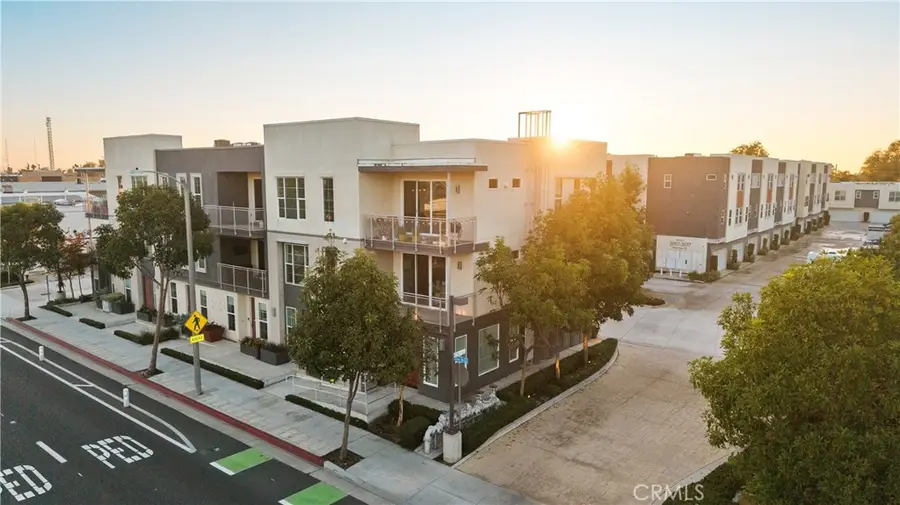 2023 Placentia, Costa Mesa, CA 92627 - #2