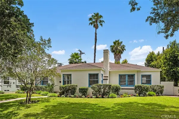 1707 N Olive Street, Santa Ana, CA 92706