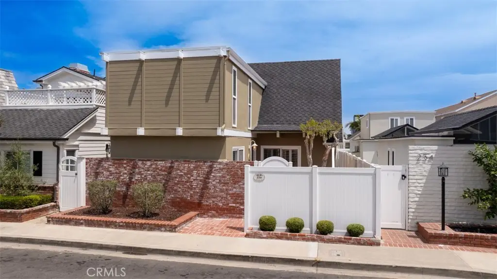 238 Walnut Street, Newport Beach, CA 92663 - #1