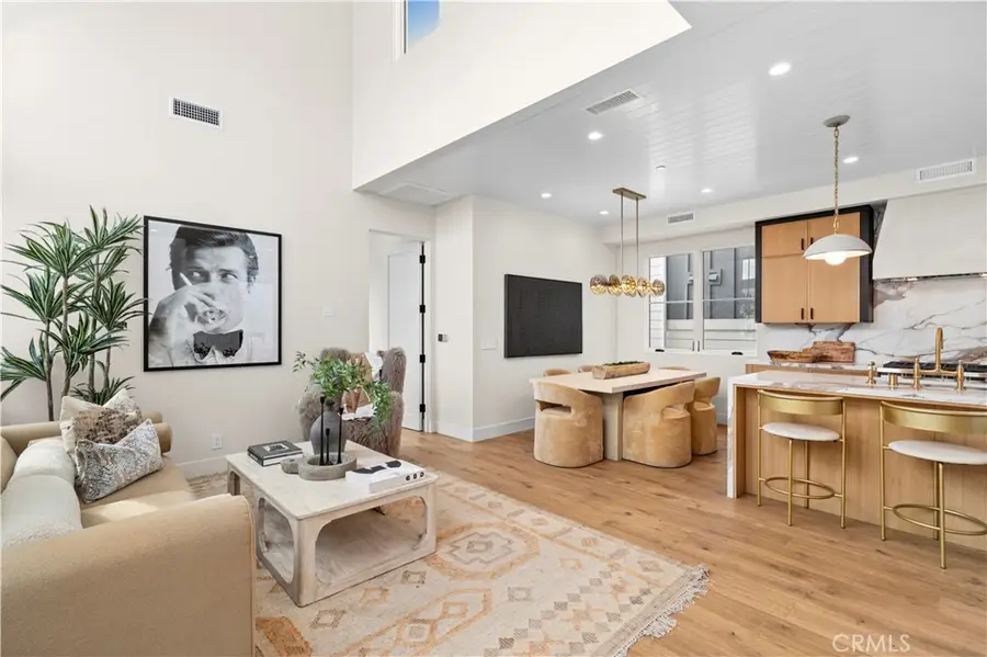 715 1/2 Poinsettia, Corona Del Mar, CA 92625 - #3