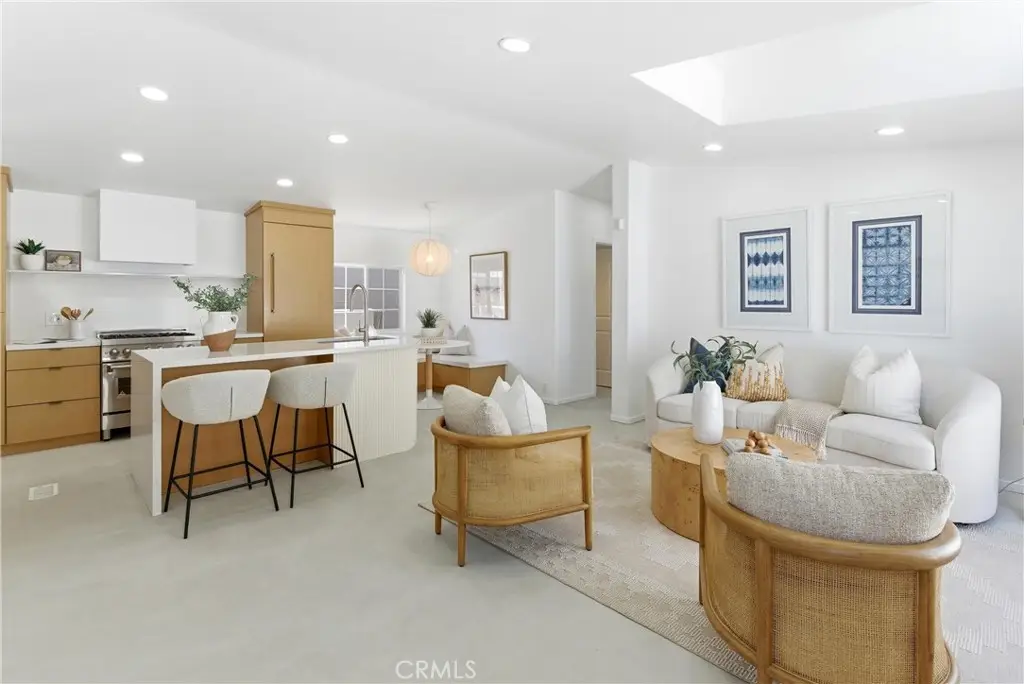 260 Mayflower, Newport Beach, CA 92660 - #1
