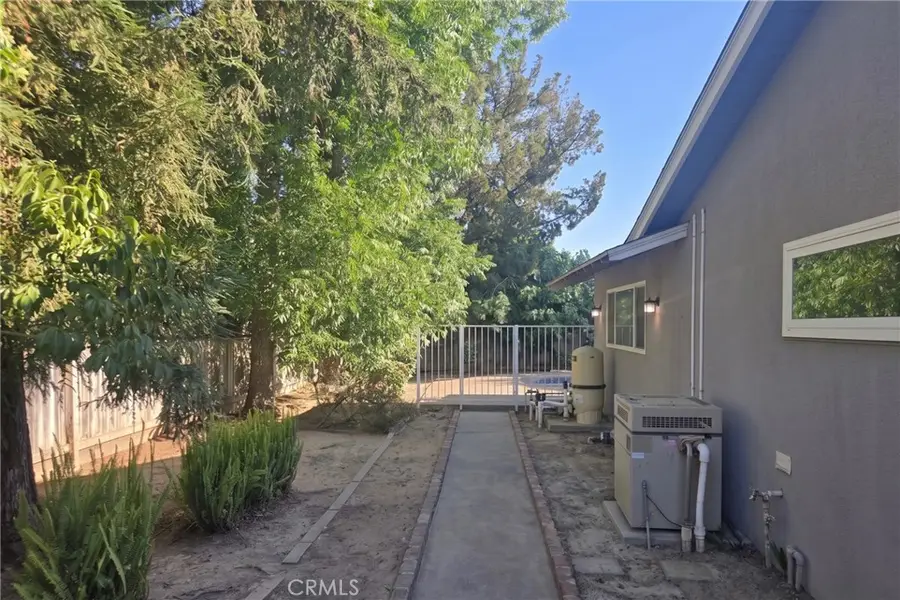 267 W Dovewood, Fresno, CA 93704 - #3