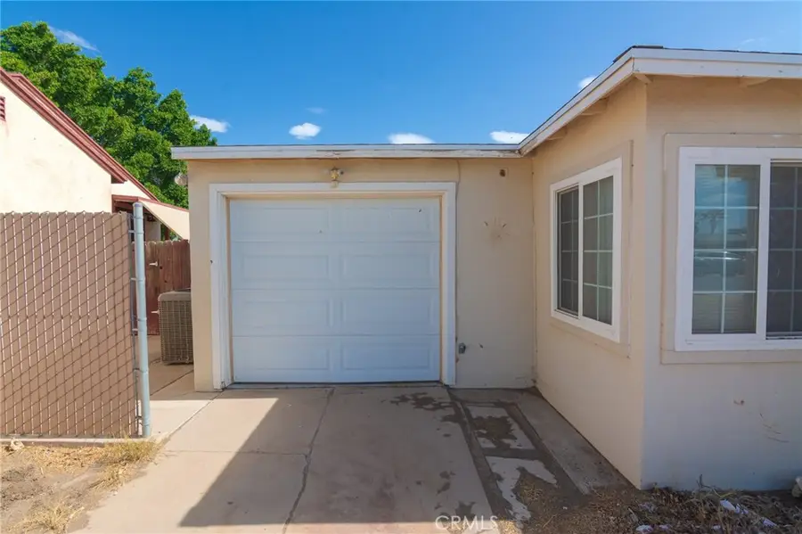 414 W C, Brawley, CA 92227 - #2
