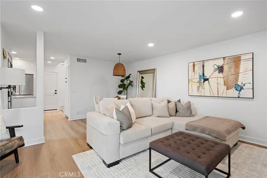 101 Aspen, Costa Mesa, CA 92627 - #3