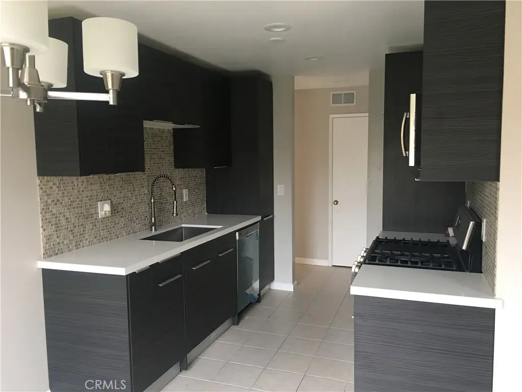 700 W La Veta Avenue #G8, Orange, CA 92868 - #1
