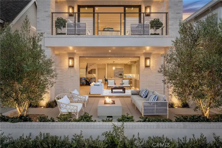 225 Diamond, Newport Beach, CA 92662 - #2