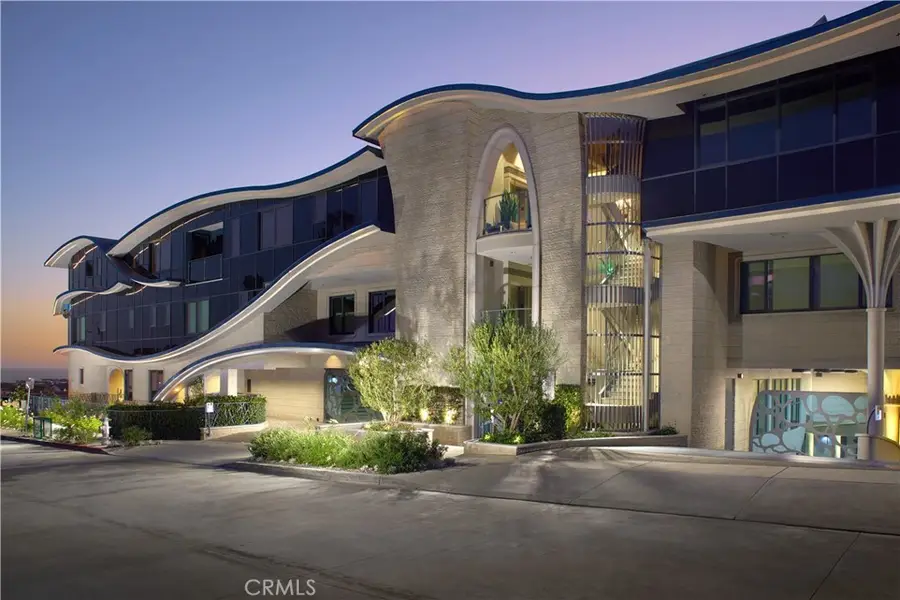 183 Carnation Avenue, Corona Del Mar, CA 92625 - #3