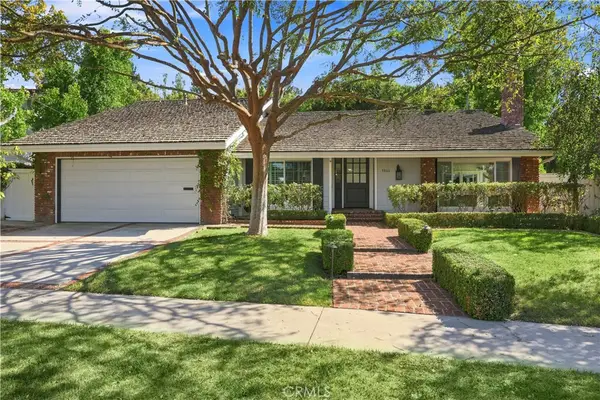 1844 Newport Hills E, Newport Beach, CA 92660
