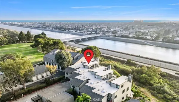 2157 Pacific Avenue #B202, Costa Mesa, CA 92627