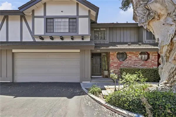 306 Campbell Lane, Costa Mesa, CA 92627