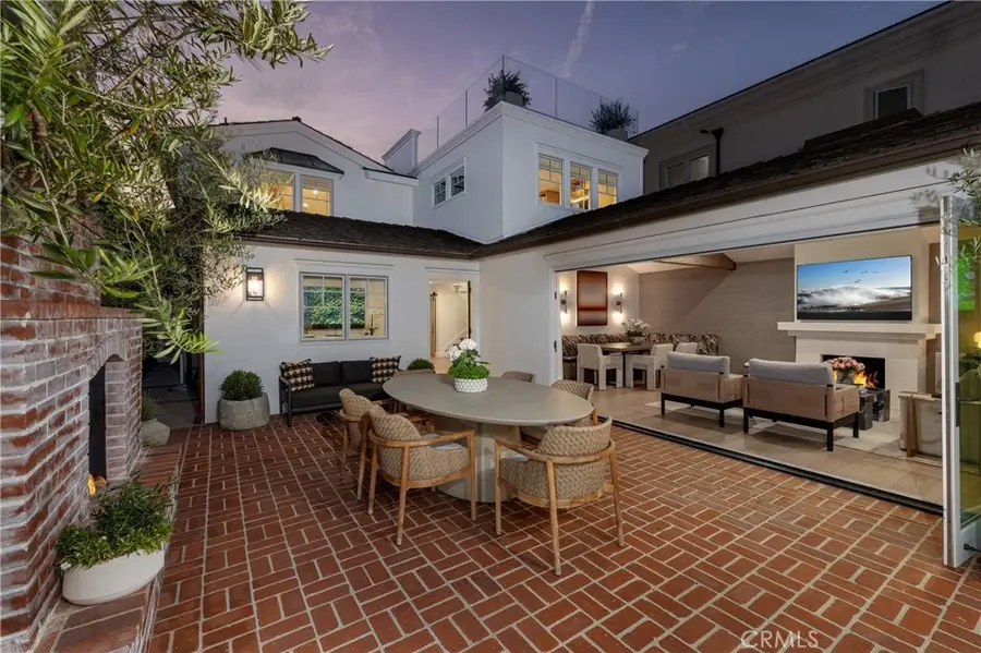 2771 Bayshore, Newport Beach, CA 92663 - #2
