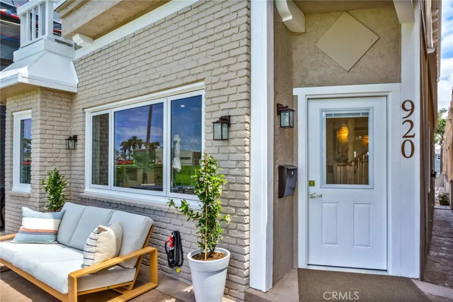 920 E Oceanfront, Newport Beach, CA 92661 - #2