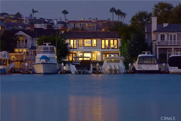 2572 Bayshore Drive, Newport Beach, CA 92663