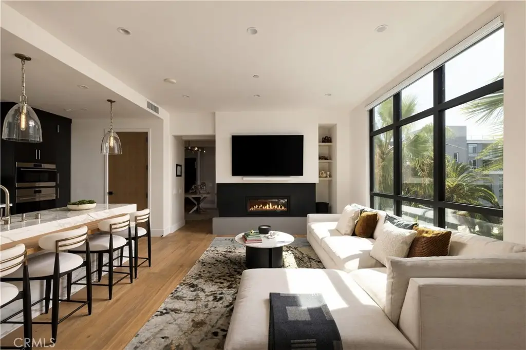 4291 Uptown Newport Dr #3, Newport Beach, CA 92660 - #1