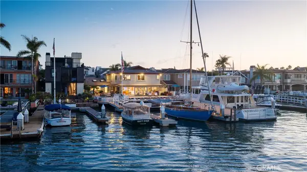 1114 E Balboa Boulevard, Newport Beach, CA 92661