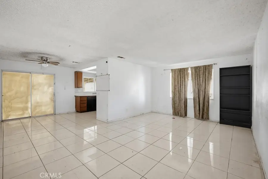 10017 Eddystone, Riverside, CA 92503 - #3