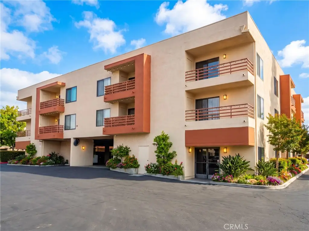 6815 Remmet #219, Canoga Park, CA 91303 - #1
