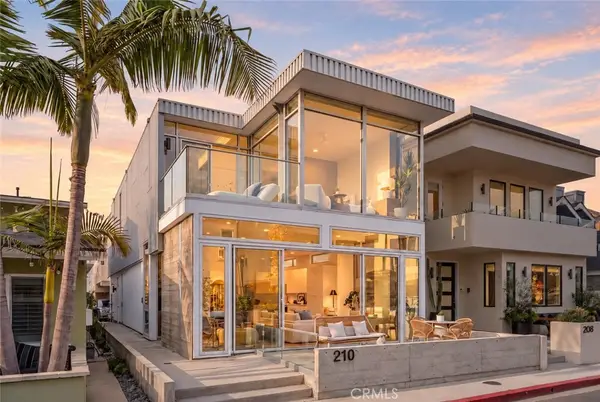 210 43rd Street, Newport Beach, CA 92663