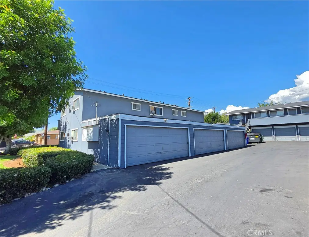 529 E 11th Street, Upland, CA 91786 - #1