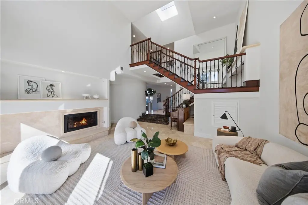 2 Vienna, Newport Beach, CA 92660 - #1