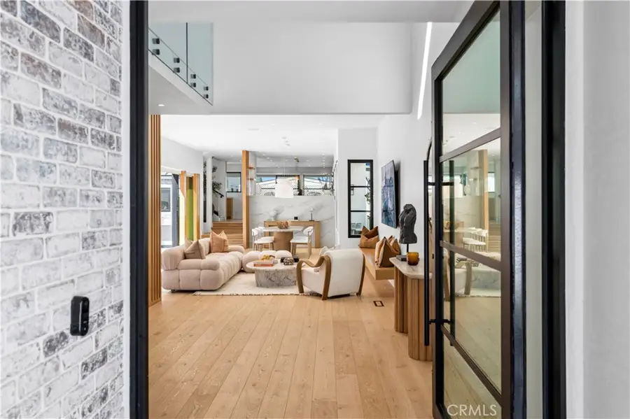215 Goldenrod, Corona Del Mar, CA 92625 - #3