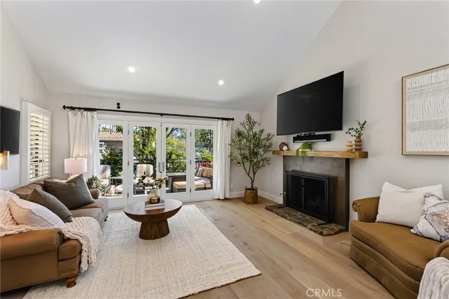 607 Dahlia Avenue, Corona Del Mar, CA 92625 - #3