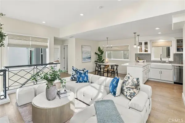 502 Fernleaf Avenue #2, Corona Del Mar, CA 92625