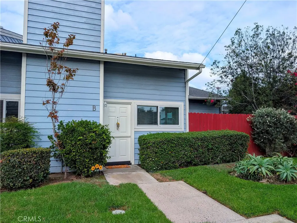 2302 Elden, Costa Mesa, CA 92627 - #1