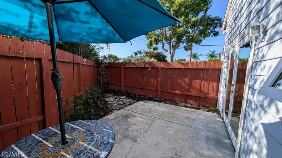2302 Elden, Costa Mesa, CA 92627 - #3