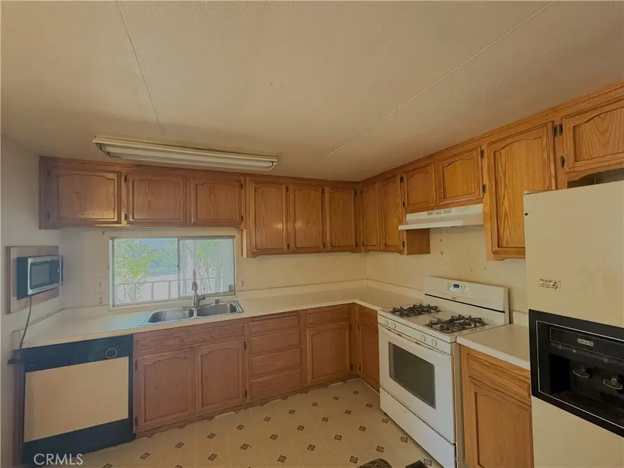 10025 El Camino Real #6, Atascadero, CA 93422 - Image #3