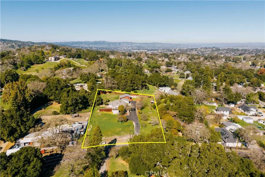 9080 Santa Lucia Road, Atascadero, CA 93422 - Image #2