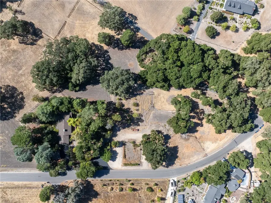 2480 Ardilla Road, Atascadero, CA 93422 - Image #2