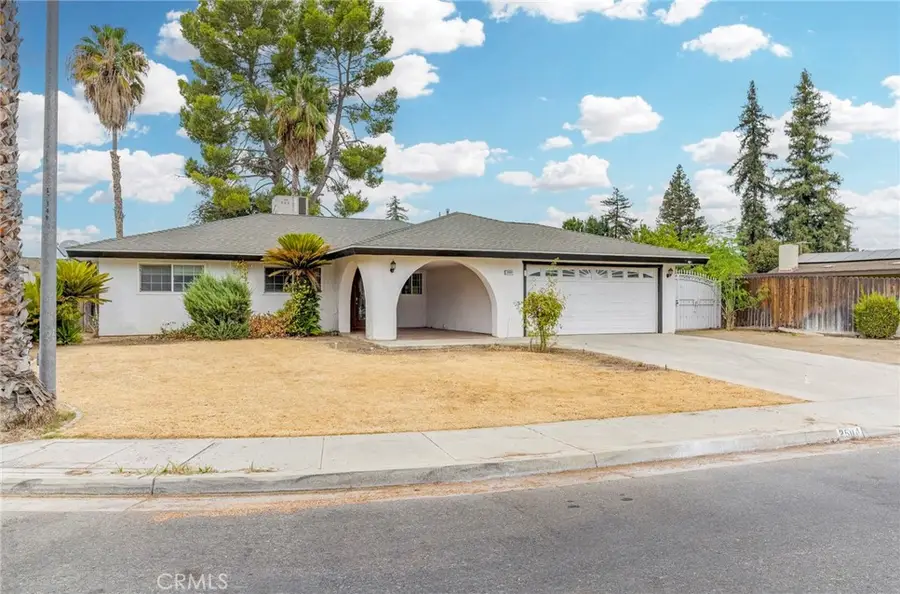 2504 Sutton Place, Bakersfield, CA 93309 - #2