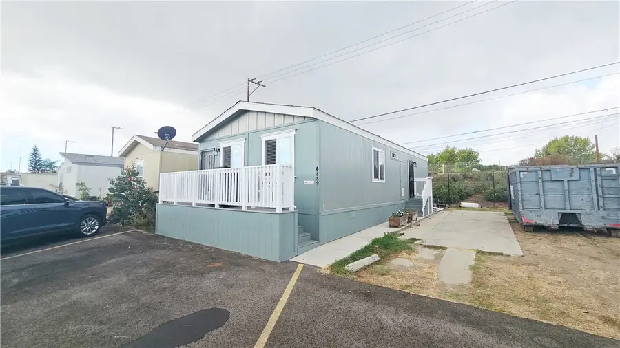 4889 Holly, Long Beach, CA 90805 - Image #3