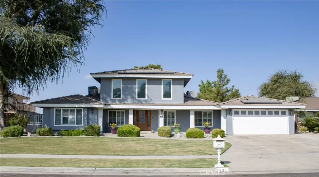 7207 Briar Ridge Court, Bakersfield, CA 93308 - Image #1