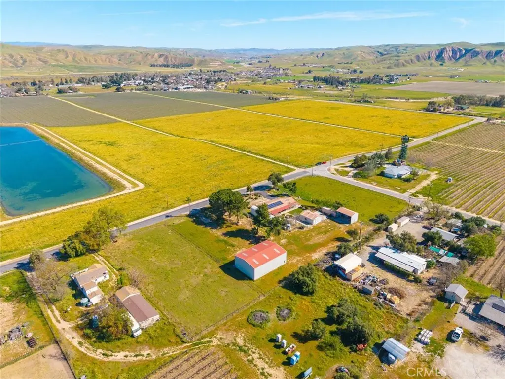 2100 Starkey Road, Shandon, CA 93461 - #1