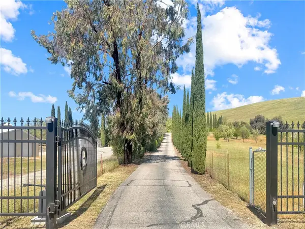 3330 S El Pomar, Templeton, CA 93465