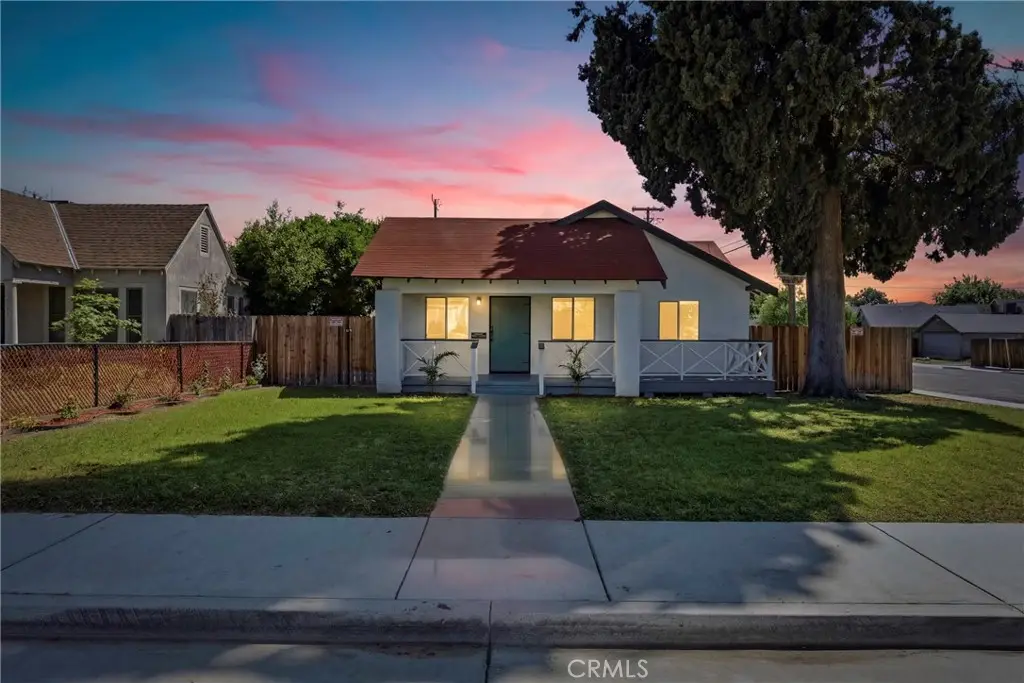 201 Lincoln Street, Bakersfield, CA 93305 - #1